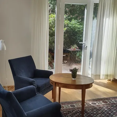 Homestay szállás Am Ring - Ruhiges Im Gruenen, Fruehstueck Auf Eigener Terrasse Mit Morgensonne Und Fusslaeufig Zum Badeplatz Schwarzindien Am Mondsee