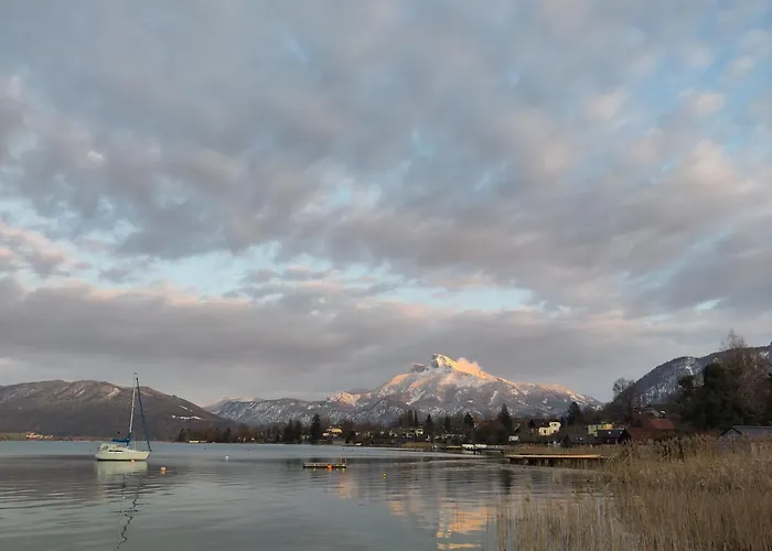 Am Ring - Ruhiges Im Gruenen, Fruehstueck Auf Eigener Terrasse Mit Morgensonne Und Fusslaeufig Zum Badeplatz Schwarzindien Am Mondsee 民宿